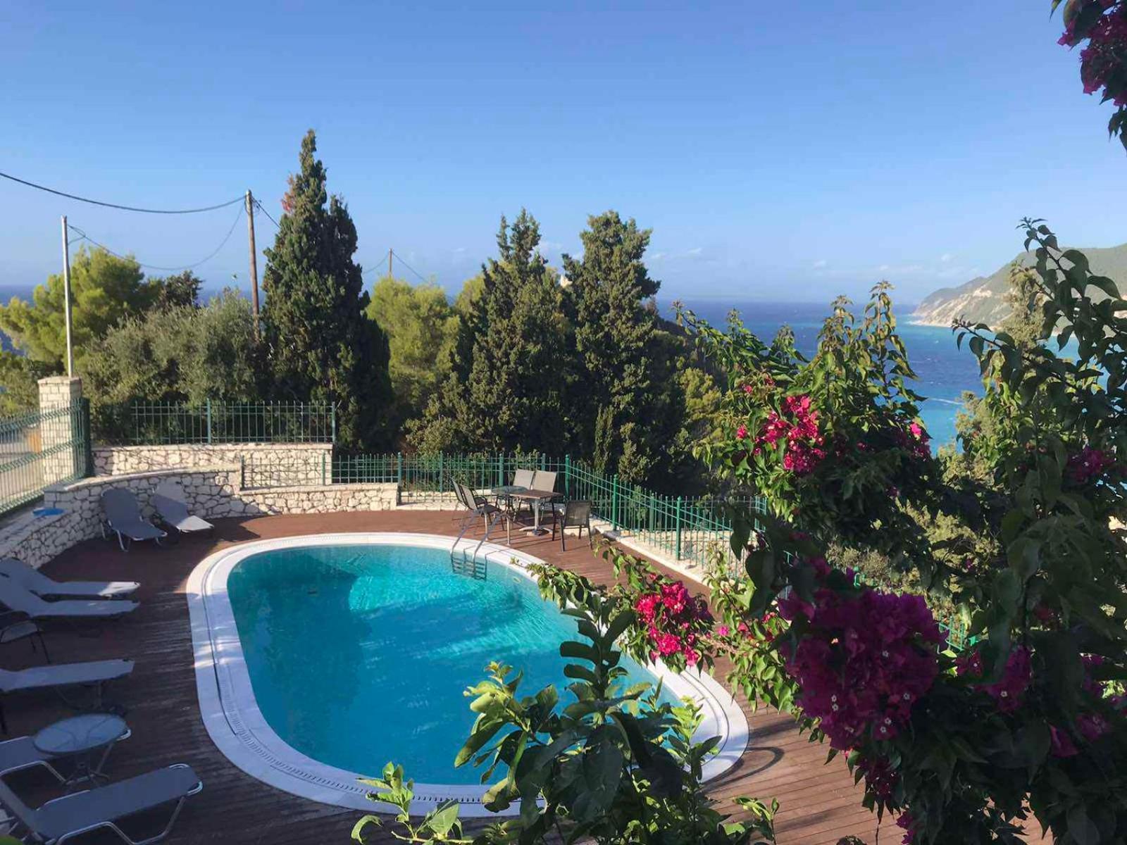 Villa Milia อาโยส นิกีตัส ภายนอก รูปภาพ
